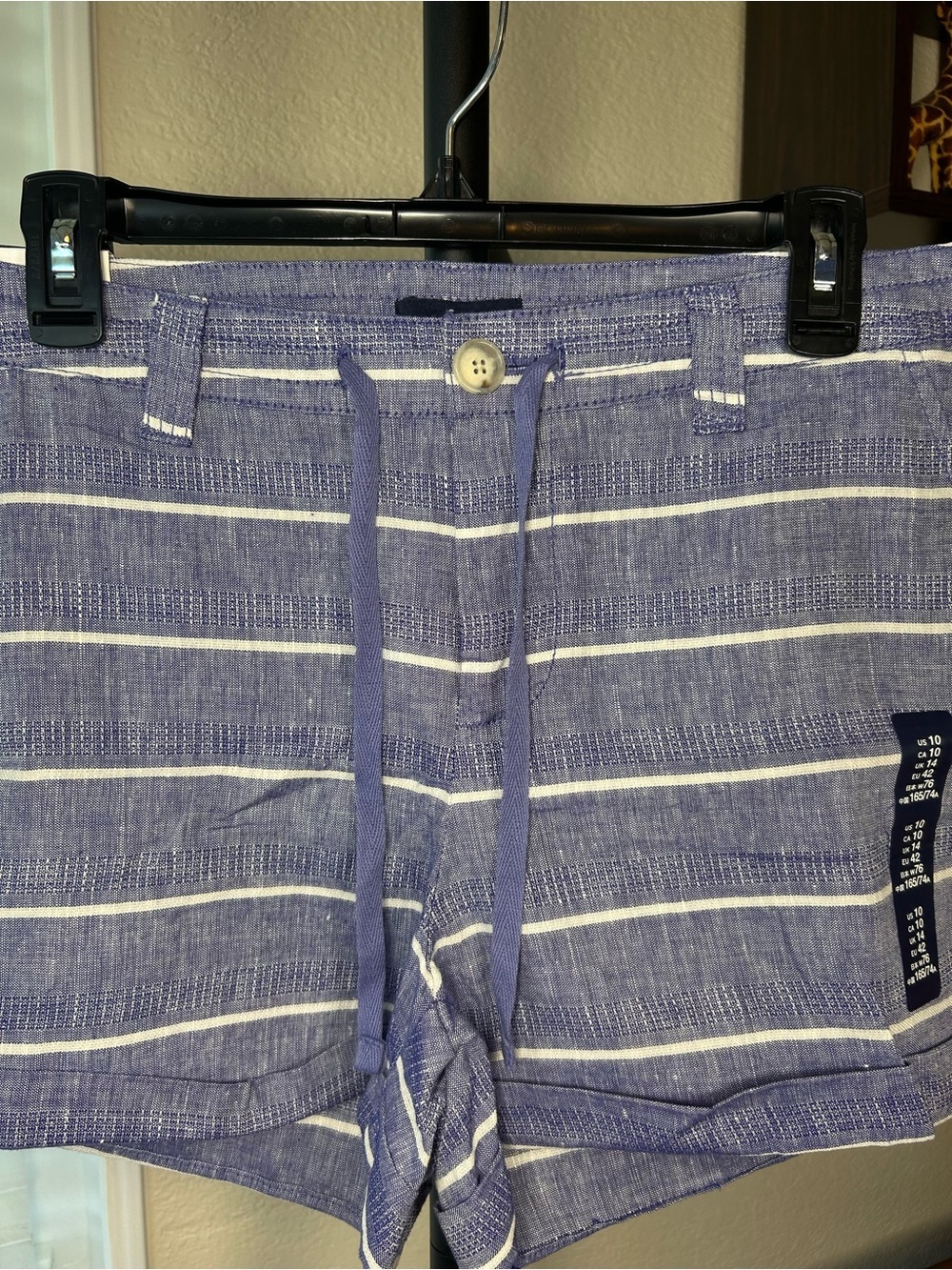 GAP Linen-Blend Shorts, indigo/white horizontal striped, button closure, size 10 - Picture 3 of 7